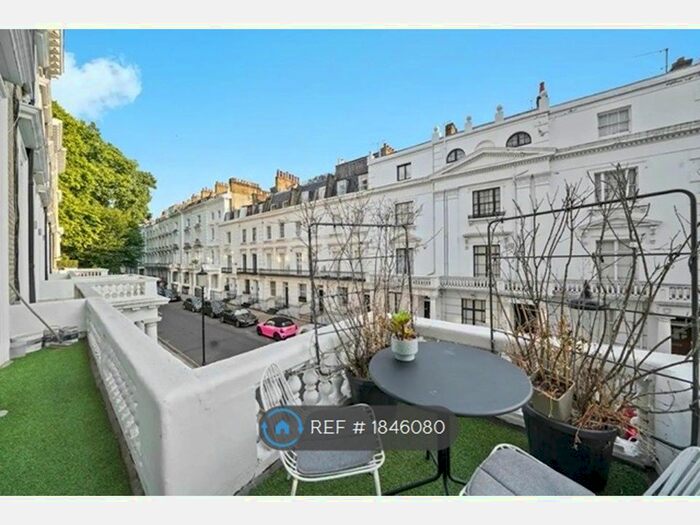 2 Bedroom Flat To Rent In Ovington Gardens, London, SW3