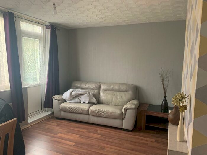 2 Bedroom Flat To Rent In Croft Street, Swansea, SA1