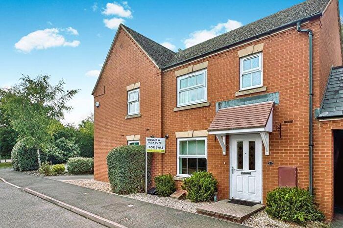 3 Bedroom Semi-Detached House For Sale In Collins Drive, Bloxham - No Onward Chain, OX15