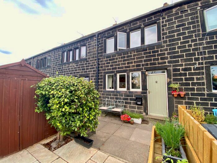 3 Bedroom Cottage For Sale In Silver Street, Heptonstall, HX7