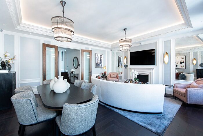 2 Bedroom Flat To Rent In Prince Of Wales Terrace, London, W8