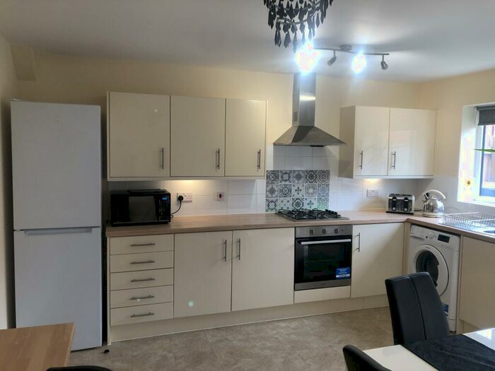 4 Bedroom Terraced House To Rent In Scanlon Lane, M5