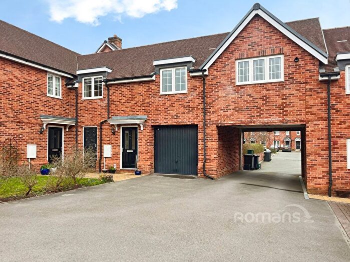 2 Bedroom Maisonette For Sale In Montague Mews, Farnham, Surrey, GU9