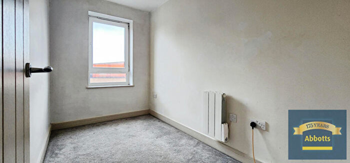 2 Bedroom Apartment To Rent In Graphic House, Magdalen Street, CO1