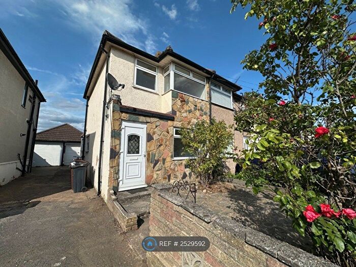 3 Bedroom Terraced House To Rent In Oval Road South, Dagenham, RM10
