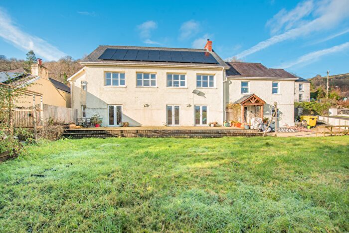 5 Bedroom Detached House For Sale In Yr Hen Ysgol, SA32