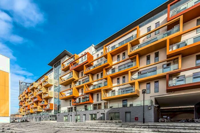 2 Bedroom Flat To Rent In Crampton Street, SE17