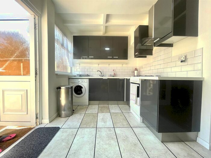 3 Bedroom Terraced House To Rent In Pembroke Avenue, Enfield, EN1