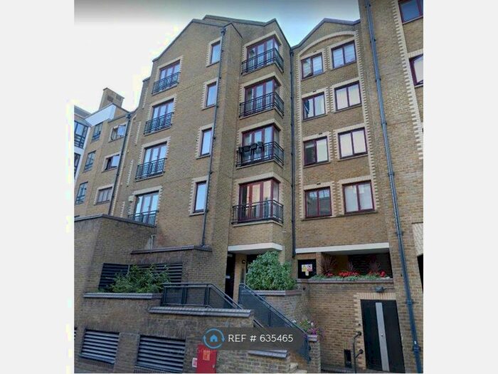 Studio To Rent In Wapping High Street, London, E1W