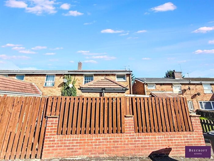 3 Bedroom End Of Terrace House For Sale In St. Barbaras Road, Darfield, Barnsley, S73