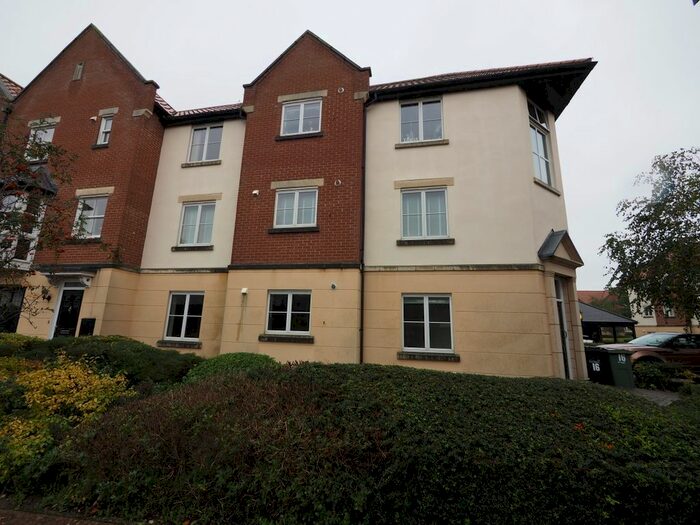 2 Bedroom Flat To Rent In Trafalgar Square, Poringland, Norwich, NR14