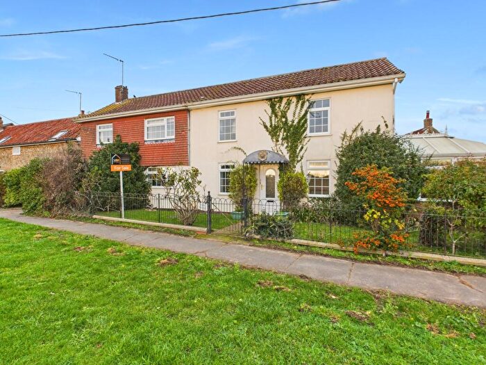 3 Bedroom Detached House For Sale In Low Road, Wretton, King's Lynn, PE33