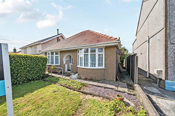 3 Bedroom Detached Bungalow For Sale In Gorseinon Road, Penllergaer, Swansea, SA4