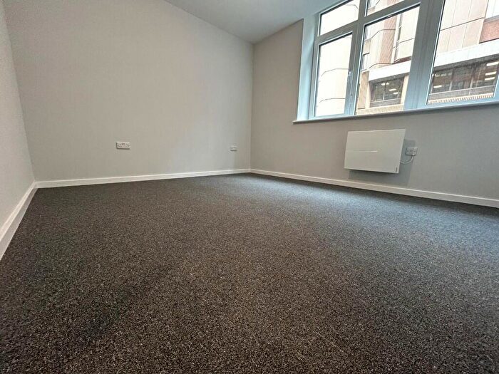 1 Bedroom Flat To Rent In Derby Square, Liverpool, Merseyside, L2