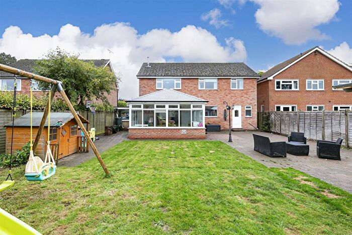4 Bedroom Detached House For Sale In Burnby Lane, Pocklington, York, YO42