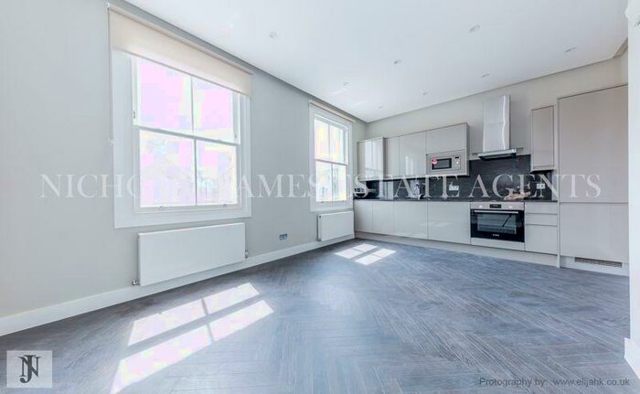 2 Bedroom Flat To Rent In Gillespie Road, Arsenal, London, N5