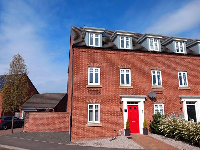 3 Bedroom Town House For Sale In Howsham Road, Spennymoor, County Durham, DL16