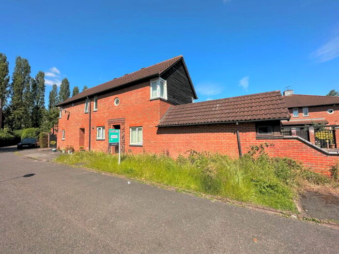 3 Bedroom Semi-Detached House To Rent In Hobart Crescent, Willen Park, Milton Keynes, MK15