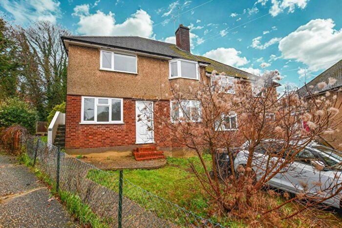 2 Bedroom Maisonette For Sale In Kenton Gardens, St. Albans, AL1