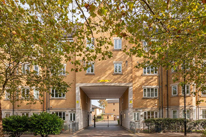 1 Bedroom Flat For Sale In Kelly Avenue, Peckham, SE15