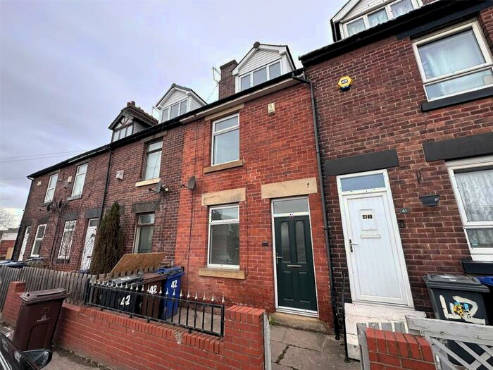 3 Bedroom Terraced House To Rent In Rotherham Road, Middlecliffe, Barnsley, S72