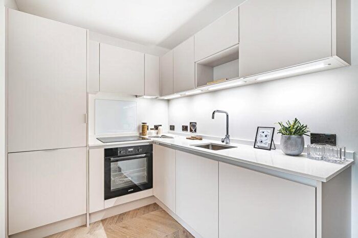 2 Bedroom Flat For Sale In Princes Street, Dorchester, DT1