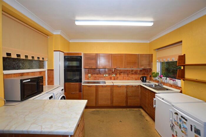 3 Bedroom Semi-Detached House For Sale In Villiers Avenue, Twickenham, TW2