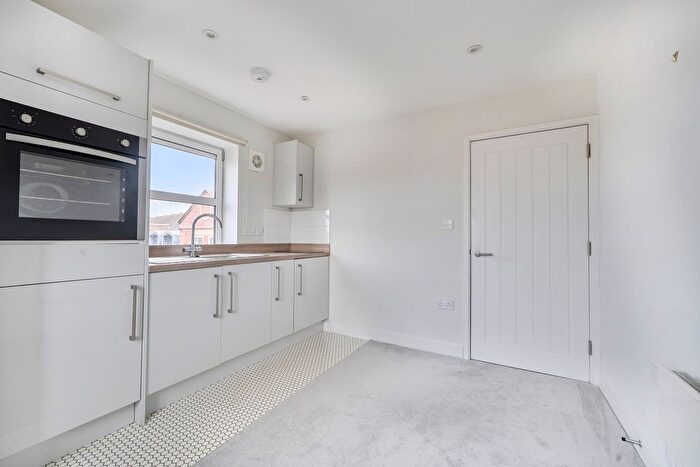 1 Bedroom Flat To Rent In Arden Street, Stratford-Upon-Avon, CV37