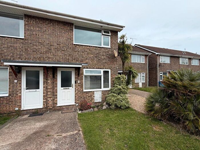 2 Bedroom End Of Terrace House For Sale In Sandyhurst Close, Canford Heath, Poole, BH17