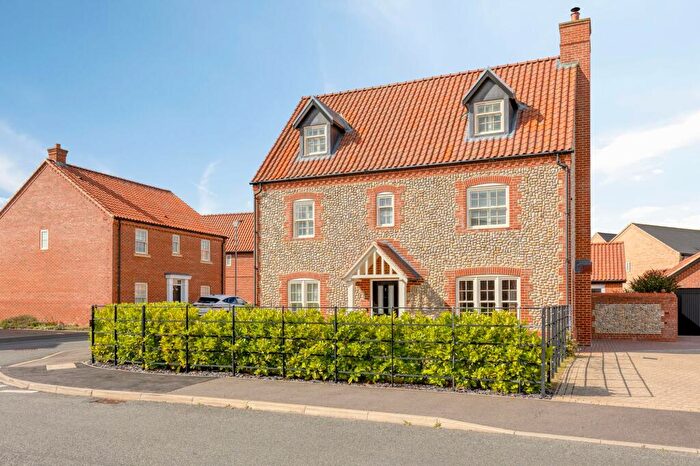 5 Bedroom Detached House For Sale In A Stylish Contemporary Home In The Heart Of Holt, NR25