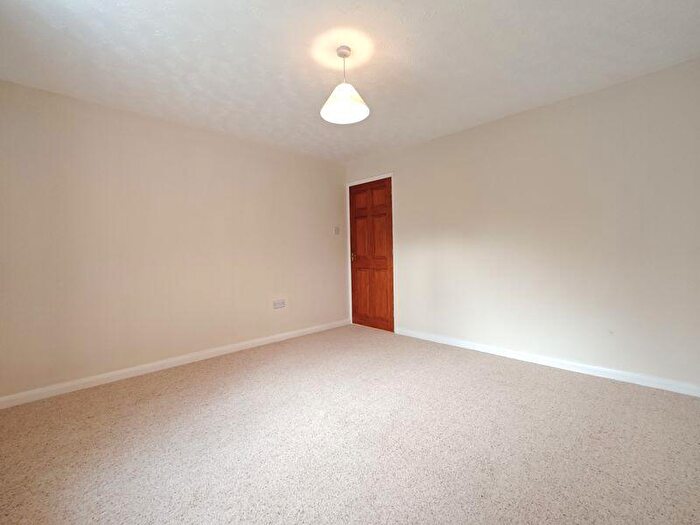 2 Bedroom Detached Bungalow For Sale In The Island, Anthorn, Wigton, CA7 - Photo 11