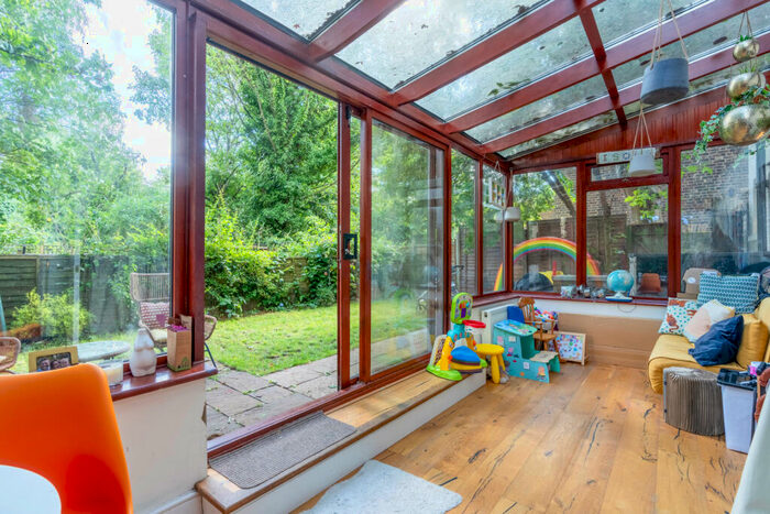 3 Bedroom Apartment To Rent In Grosvenor Avenue, Highbury, London, N5