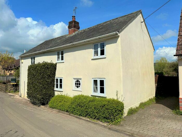 4 Bedroom Detached House For Sale In St. James Road, Netherbury, Bridport, DT6