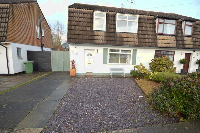 3 Bedroom Semi-Detached House To Rent In Westminster DriveBromboroughWirralMerseyside, CH62