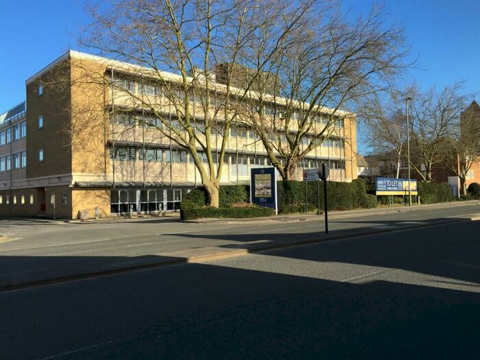 1 Bedroom Flat To Rent In Trinity Court, Between Towns Road, OX4