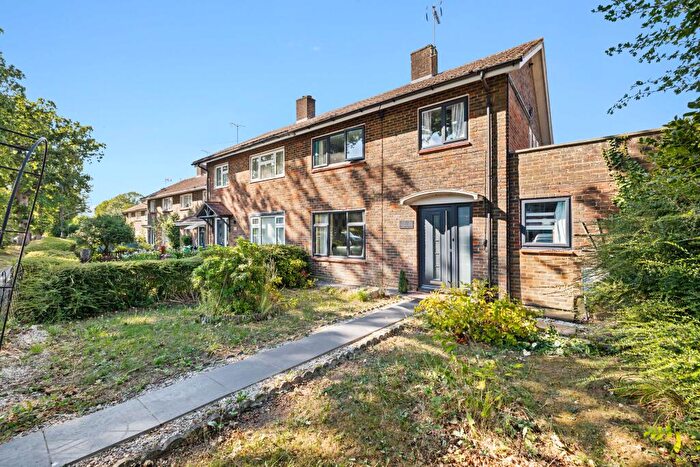 3 Bedroom Semi-Detached House For Sale In Ref: El - Tangmere Road, Crawley, RH11