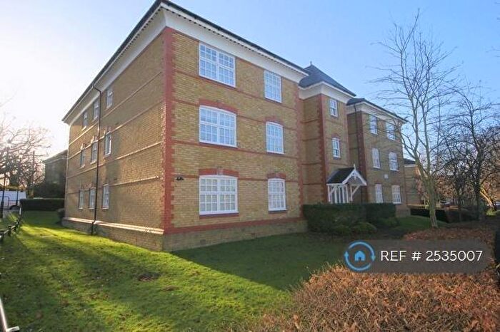 2 Bedroom Flat To Rent In Sutton House, London, N21