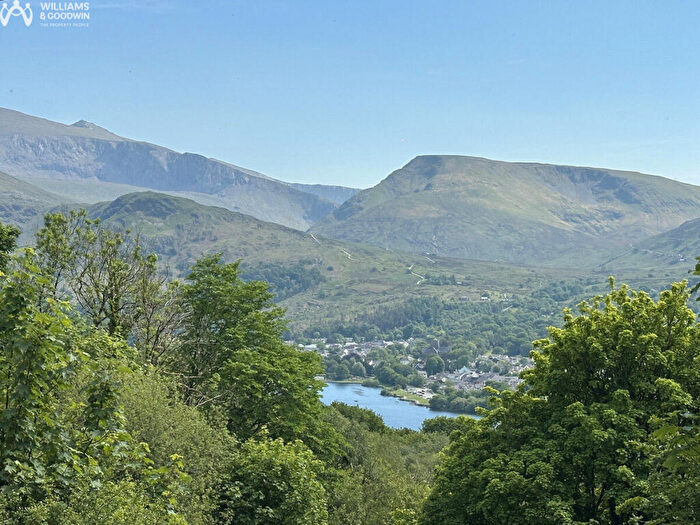 5 Bedroom Character Property For Sale In Fachwen, Fachwen Nr Caernarfon, Gwynedd, LL55