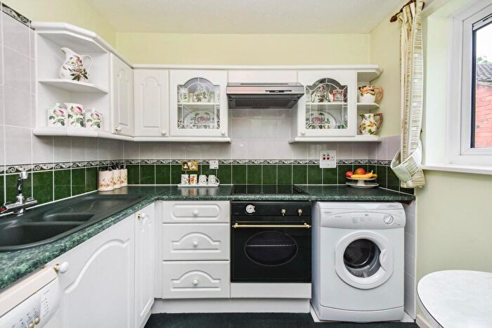 2 Bedroom Apartment For Sale In Bramham Drive, Harrogate, HG3