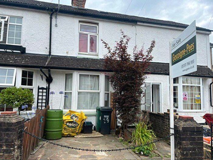 2 Bedroom Terraced House For Sale In New North Road, Reigate, Surrey, RH2