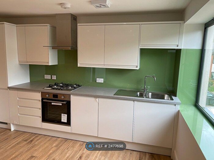 1 Bedroom Flat To Rent In Clitherow Road, Brentford, TW8