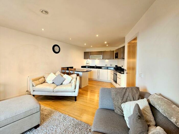 2 Bedroom Apartment To Rent In Candle House Wharf Approach Leeds, LS1