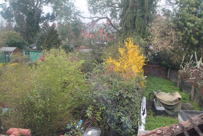 3 Bedroom Terraced House For Sale In Hampden Road, Wrexham, LL13 - Photo 2