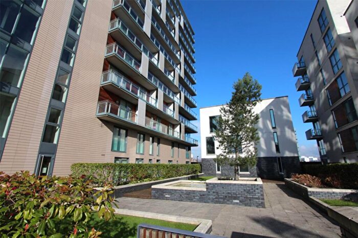 2 Bedroom Penthouse To Rent In Blackfriars Road, Salford, M3