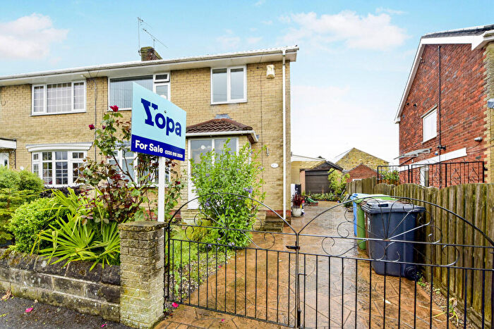 3 Bedroom Semi Detached House For Sale In Leadbeater Drive, Sheffield, S12