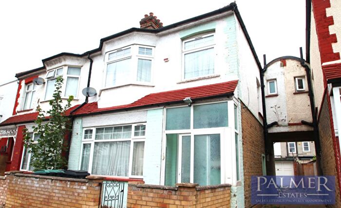 4 Bedroom Semi-detached House For Sale In Maferking Road, London, N17