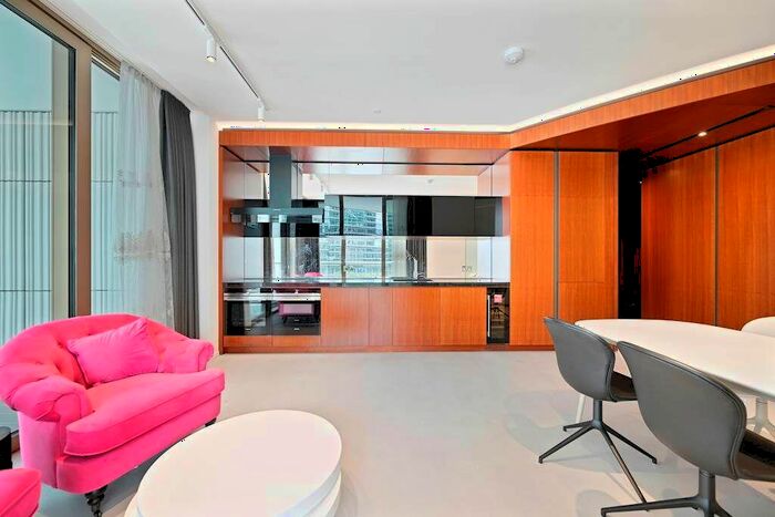 2 Bedroom Apartment For Sale In Park Drive, London, E14