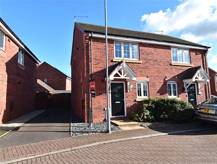 2 Bedroom Semi-Detached House For Sale In Dunclent Close, Copcut, Droitwich, Worcestershire, WR9