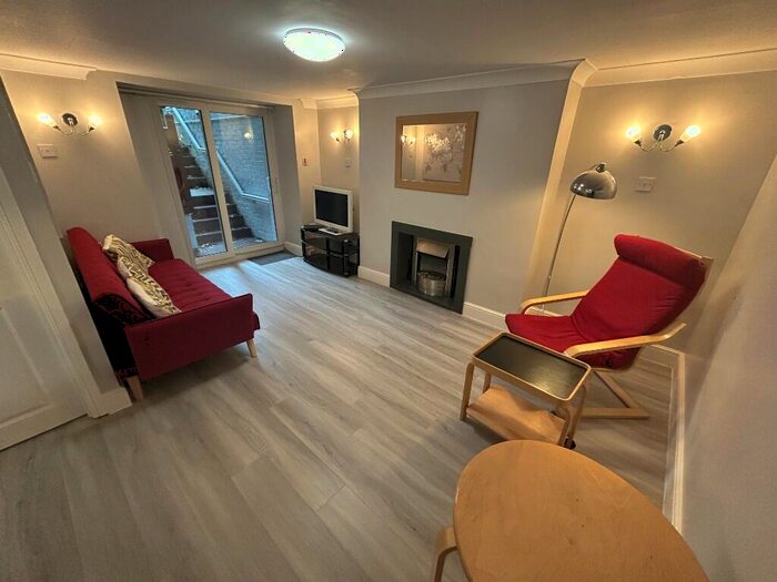 1 Bedroom Apartment To Rent In Eslington Terrace, Newcastle Upon Tyne, NE2