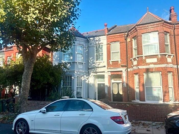 5 Bedroom Semi Detached House For Sale In Skardu Rd, NW2